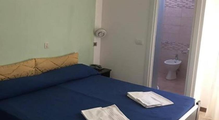 Hotel Riviera Nuova Gestione Каттолика Экстерьер фото