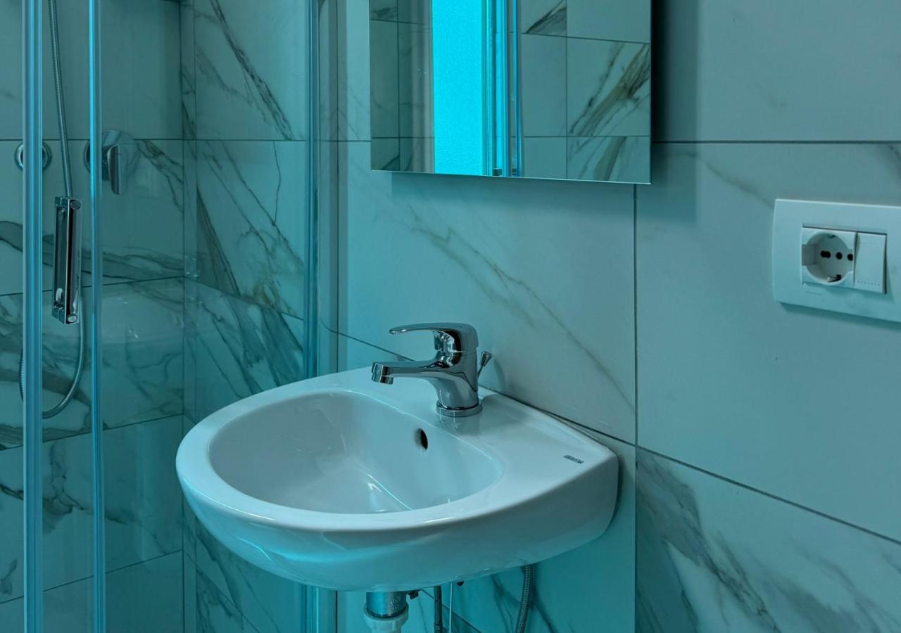 Hotel Riviera Nuova Gestione Каттолика Экстерьер фото